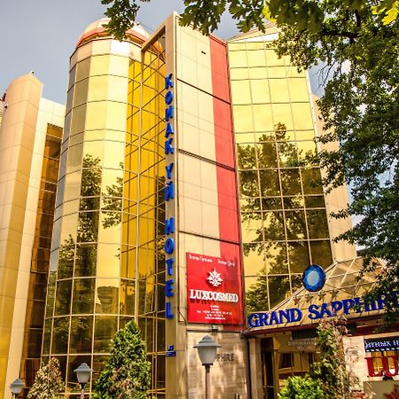 Grand Sapphire Hotel Almaty Eksteriør bilde