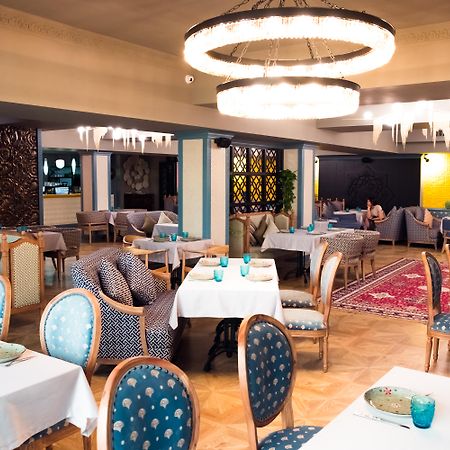 Grand Sapphire Hotel Almaty Eksteriør bilde