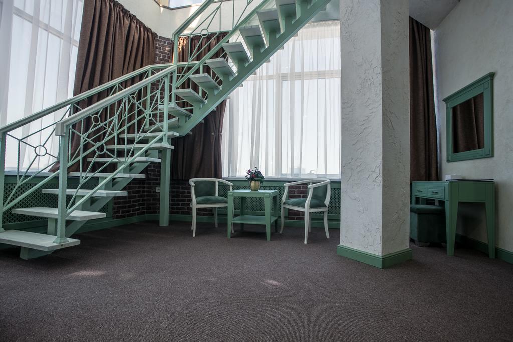 Grand Sapphire Hotel Almaty Eksteriør bilde