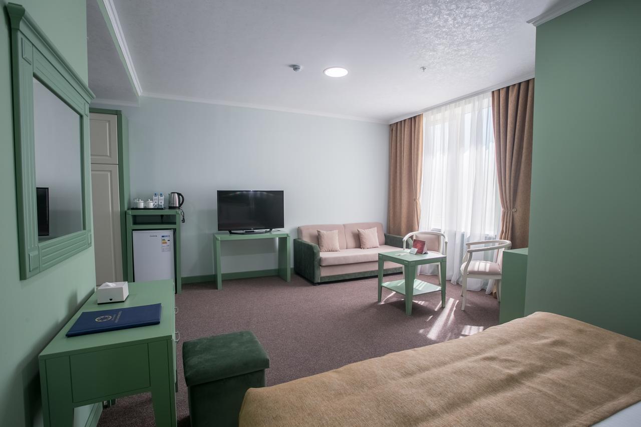 Grand Sapphire Hotel Almaty Eksteriør bilde