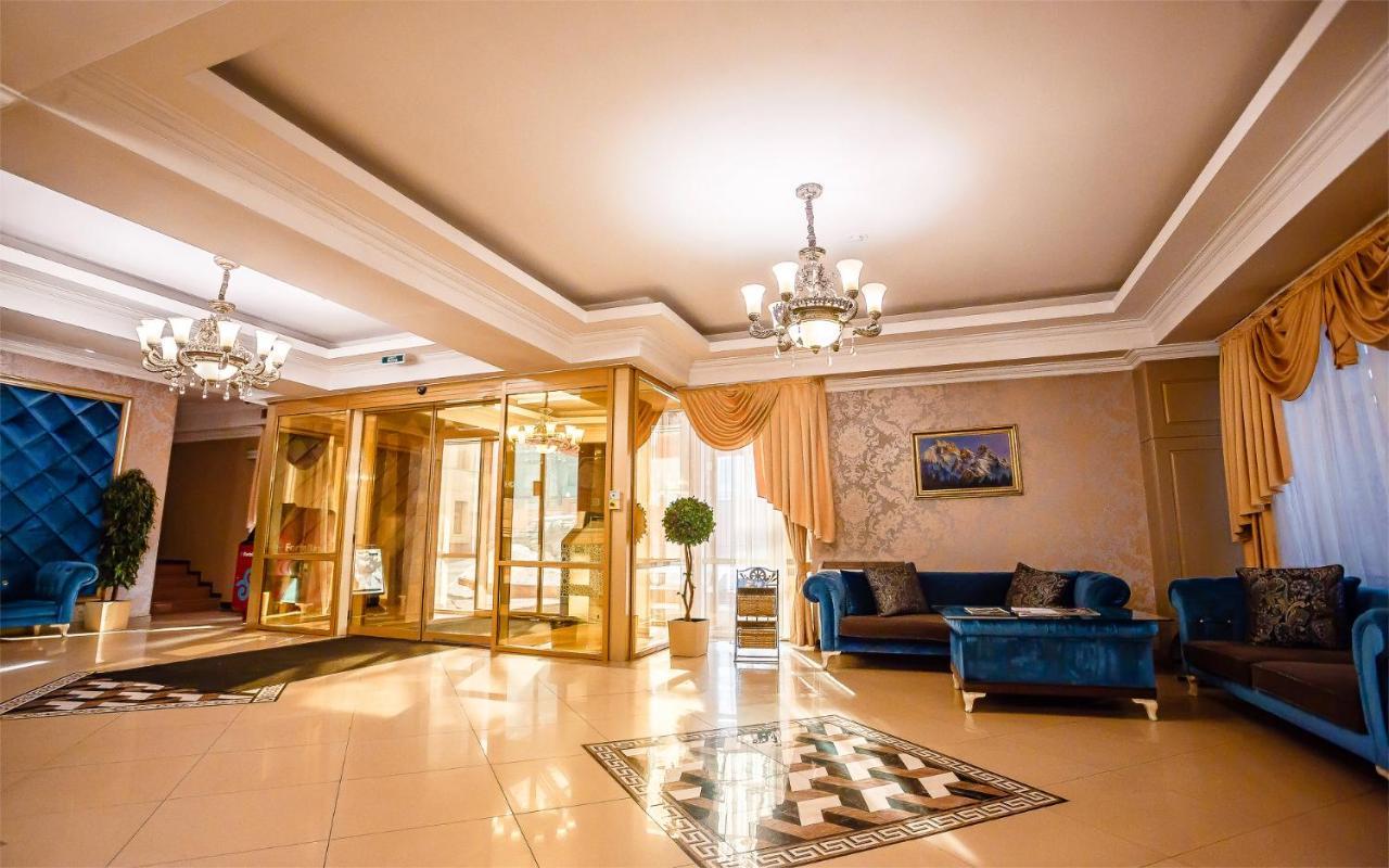 Grand Sapphire Hotel Almaty Eksteriør bilde