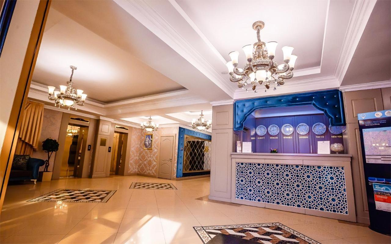 Grand Sapphire Hotel Almaty Eksteriør bilde